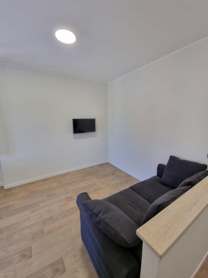Quiet Rest Apartment Fiumicino Luaran gambar